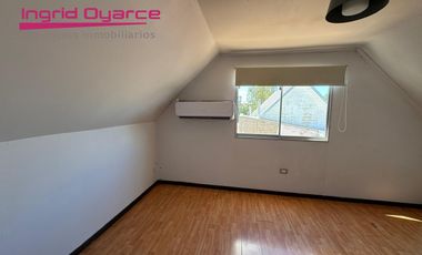 Vendo hermosa casa remodelada , ampliada , sector  muy seguro , estacionamiento , antejardin , patio ,