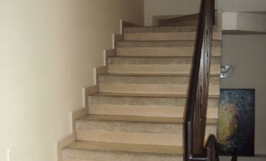 ¡Oportunidad! Edificio en venta con 911 m² de área construida en un lote de 300 m²