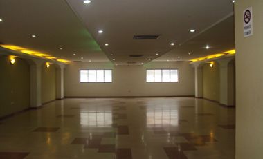 ¡Oportunidad! Edificio en venta con 911 m² de área construida en un lote de 300 m²