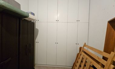 ESPECTACULAR OPORTUNIDAD EN HUECHURABA CON PATIO Y 2E