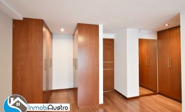 Yanuncay, Venta de Casa Cerca del Parque Iberia