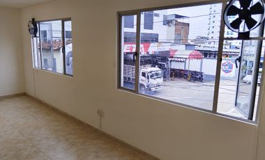 SE ARRIENDA BODEGA COMERCIAL U OFICINA BARRIO ANTONIA SANTOS