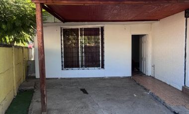 Otoño MODE ON 🍂 Casa de dos pisos en arriendo - Parque Barrio Oriente Melipilla