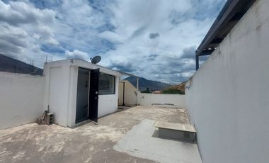 RENTA CASA URBANIZACION LA LIGA , LA PAMPA , PUSUQUI, QUITO NORTE ECUADOR