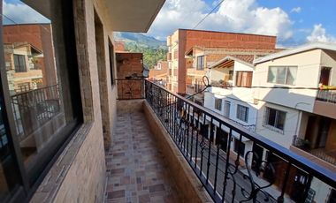 Venta hermosa casa, La Pedrera, Copacabana Antioquia.