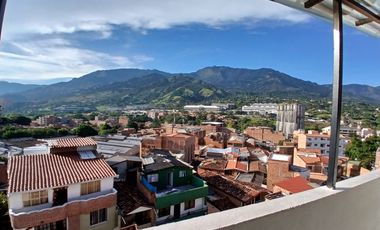 Venta hermosa casa, La Pedrera, Copacabana Antioquia.
