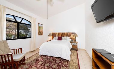 Disfruta la tranquilidad de la ribera en esta bonita casa en Mirasol!