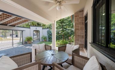 Disfruta la tranquilidad de la ribera en esta bonita casa en Mirasol!