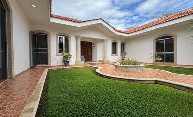 CASA EN VENTA DE UNA SOLA PLANTA UBICADA AL NORTE EN LA CEIBA 2 MÉRIDA