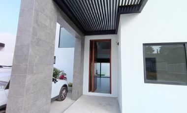HERMOSA RESIDENCIA A ESTRENAR, JIUTEPEC, 4 RECÁMARAS, ALBERCA CON CASCADA, ESCRITURADA