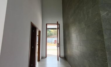 HERMOSA RESIDENCIA A ESTRENAR, JIUTEPEC, 4 RECÁMARAS, ALBERCA CON CASCADA, ESCRITURADA