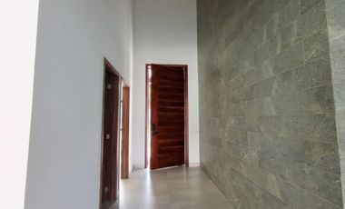 HERMOSA RESIDENCIA A ESTRENAR, JIUTEPEC, 4 RECÁMARAS, ALBERCA CON CASCADA, ESCRITURADA