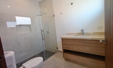 HERMOSA RESIDENCIA A ESTRENAR, JIUTEPEC, 4 RECÁMARAS, ALBERCA CON CASCADA, ESCRITURADA