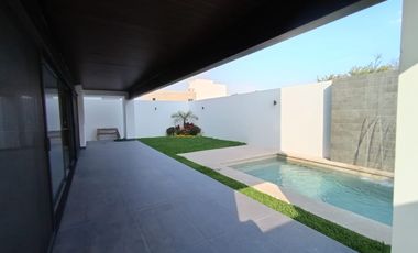 HERMOSA RESIDENCIA A ESTRENAR, JIUTEPEC, 4 RECÁMARAS, ALBERCA CON CASCADA, ESCRITURADA