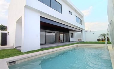 HERMOSA RESIDENCIA A ESTRENAR, JIUTEPEC, 4 RECÁMARAS, ALBERCA CON CASCADA, ESCRITURADA