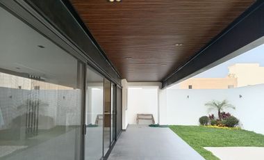 HERMOSA RESIDENCIA A ESTRENAR, JIUTEPEC, 4 RECÁMARAS, ALBERCA CON CASCADA, ESCRITURADA