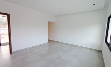 HERMOSA RESIDENCIA A ESTRENAR, JIUTEPEC, 4 RECÁMARAS, ALBERCA CON CASCADA, ESCRITURADA