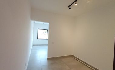 HERMOSA RESIDENCIA A ESTRENAR, JIUTEPEC, 4 RECÁMARAS, ALBERCA CON CASCADA, ESCRITURADA