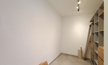 HERMOSA RESIDENCIA A ESTRENAR, JIUTEPEC, 4 RECÁMARAS, ALBERCA CON CASCADA, ESCRITURADA