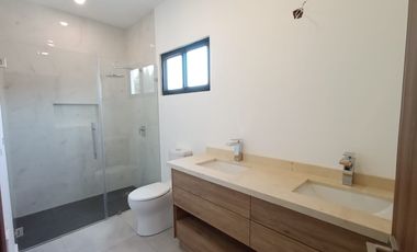HERMOSA RESIDENCIA A ESTRENAR, JIUTEPEC, 4 RECÁMARAS, ALBERCA CON CASCADA, ESCRITURADA