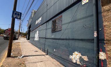BODEGA EN RENTA EN BLVD. MARIANO ESCOBEDO
