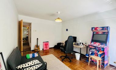 Se Vende 3dorm.+servicio, Estacionamiento. Metro Alcántara