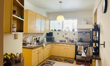 Se Vende 3dorm.+servicio, Estacionamiento. Metro Alcántara