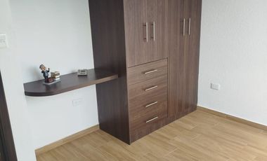 CASA EN VENTA EN CALDERÓN, DE 3 DORMITORIOS AL NORTE DE QUITO ECUADOR,