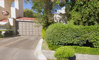 ¡¡Atención Inversionistas!! Venta de Casa en Remate Bancario, Col. Jardines de la Herradura, Huixquilucan, Naucalpan, Estado de México