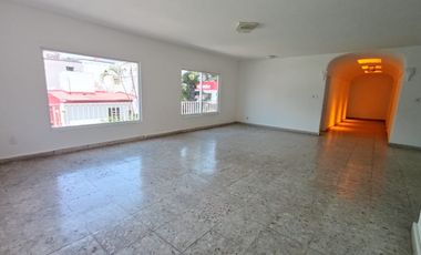EN RENTA,  AMPLIO DEPARTAMENTO AVENIDA EMILIANO ZAPATA, 4 RECÁMARAS, ESTUDIO
