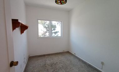 EN RENTA,  AMPLIO DEPARTAMENTO AVENIDA EMILIANO ZAPATA, 4 RECÁMARAS, ESTUDIO