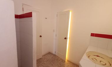 EN RENTA,  AMPLIO DEPARTAMENTO AVENIDA EMILIANO ZAPATA, 4 RECÁMARAS, ESTUDIO
