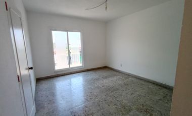 EN RENTA,  AMPLIO DEPARTAMENTO AVENIDA EMILIANO ZAPATA, 4 RECÁMARAS, ESTUDIO