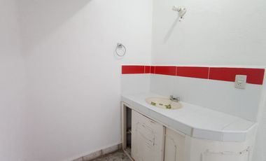 EN RENTA,  AMPLIO DEPARTAMENTO AVENIDA EMILIANO ZAPATA, 4 RECÁMARAS, ESTUDIO