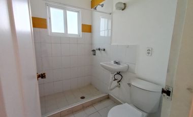 EN RENTA,  AMPLIO DEPARTAMENTO AVENIDA EMILIANO ZAPATA, 4 RECÁMARAS, ESTUDIO