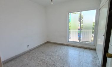 EN RENTA,  AMPLIO DEPARTAMENTO AVENIDA EMILIANO ZAPATA, 4 RECÁMARAS, ESTUDIO