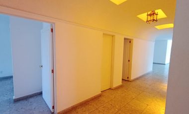EN RENTA,  AMPLIO DEPARTAMENTO AVENIDA EMILIANO ZAPATA, 4 RECÁMARAS, ESTUDIO