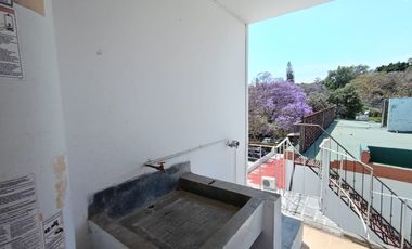 EN RENTA,  AMPLIO DEPARTAMENTO AVENIDA EMILIANO ZAPATA, 4 RECÁMARAS, ESTUDIO
