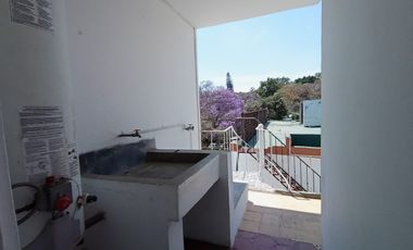 EN RENTA,  AMPLIO DEPARTAMENTO AVENIDA EMILIANO ZAPATA, 4 RECÁMARAS, ESTUDIO