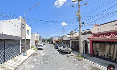 Casa ubicada en colonia San Nicolás de los Garza Nuevo León. Con 3 recamaras y 129m2. Entre Av. Los Pinos y Av. Las Torres.