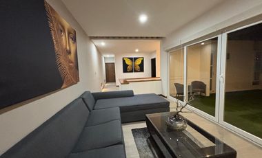 Renta Pent House Amueblado en Juriquilla
