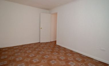 Amplia casa reformada en Badalona, Hualpén