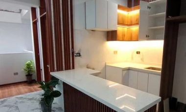 VENTA DE DEPARTAMENTO EN 5TO PISO MAS AZOTEA EN S.M.P