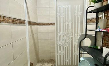 SE VENDE CASA ESQUINERA CDLA 25 DICIEMBRE, MACHALA