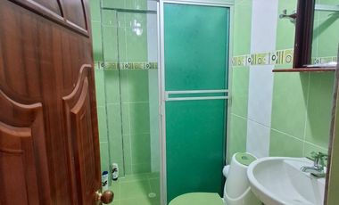 Venta de Casa 3 niveles en sector Villa Eliza- Cuba Pereira