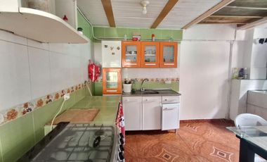 Venta de Casa 3 niveles en sector Villa Eliza- Cuba Pereira