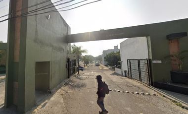Sk16 - Casa En Remate Bancario En C. Montes Urales, Los Olivos, Residencial, Tlaquepaque Jalisco (65% Debajo Del Valor Comercial Solo Recurso Propio)