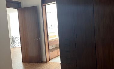 Casa en Renta en Lomas Del Molino II, La zona con más plusvalía de toda la ciudad!!