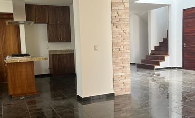 Casa en Renta en Lomas Del Molino II, La zona con más plusvalía de toda la ciudad!!
