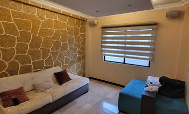 EN VENTA DE OPORTUNIDAD, LUJOSA Y AMPLIA CASA DE 4 DORMITORIOS EN CIUDAD CELESTE PRIMERAS ETAPAS, NUEVO SAMBORONDON
